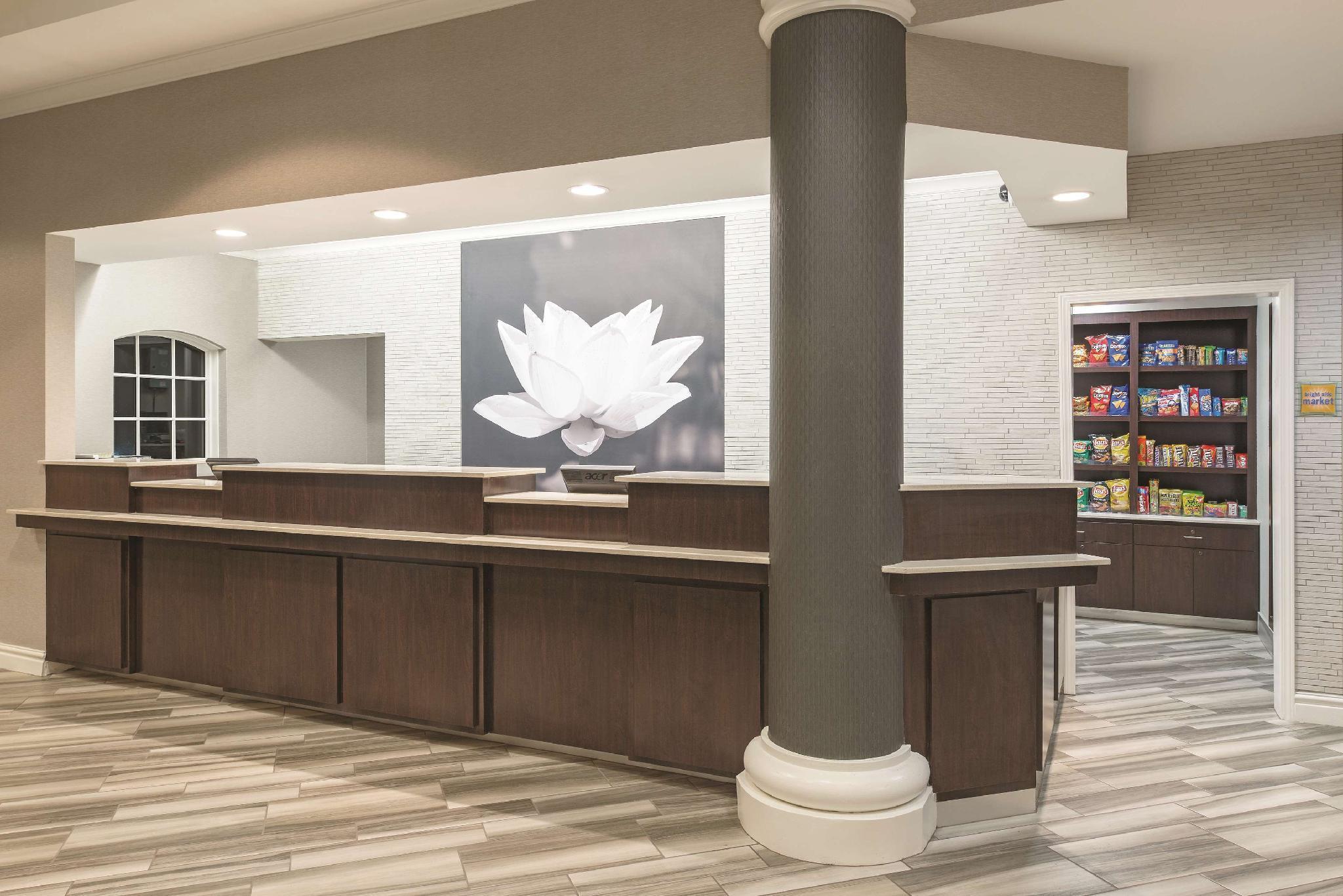 La Quinta By Wyndham St. Louis Westport Otel Maryland Heights Dış mekan fotoğraf
