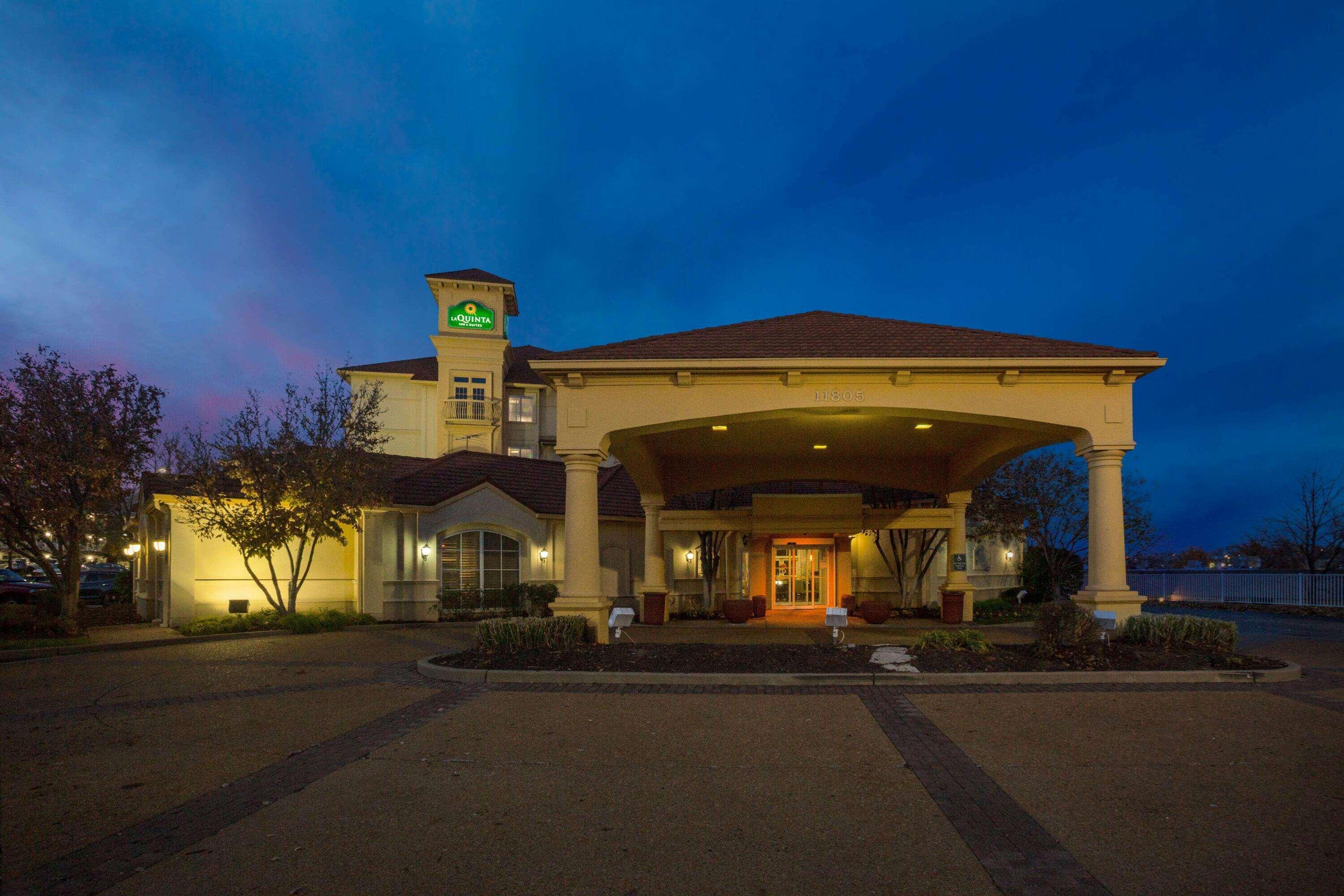La Quinta By Wyndham St. Louis Westport Otel Maryland Heights Dış mekan fotoğraf