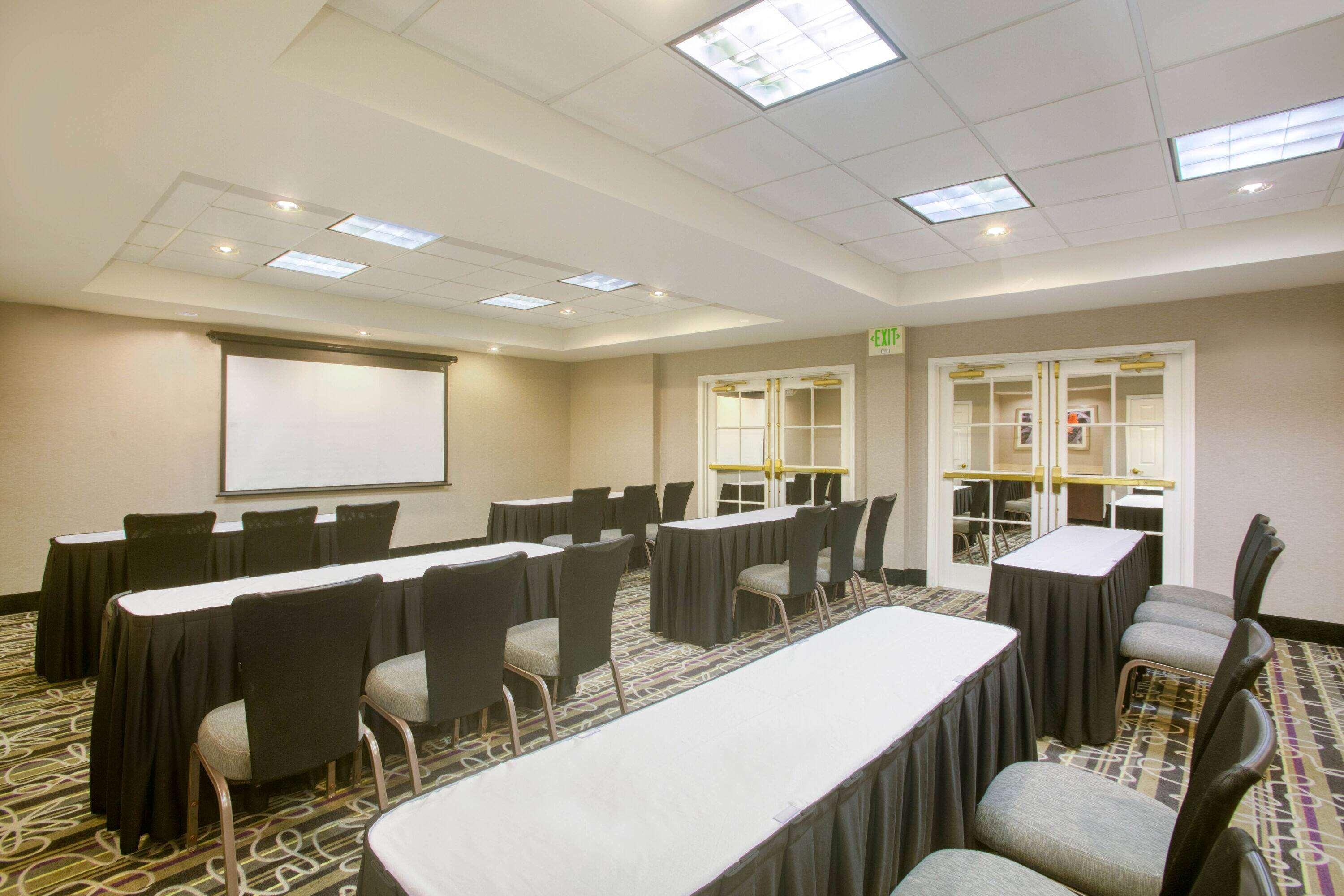 La Quinta By Wyndham St. Louis Westport Otel Maryland Heights Dış mekan fotoğraf