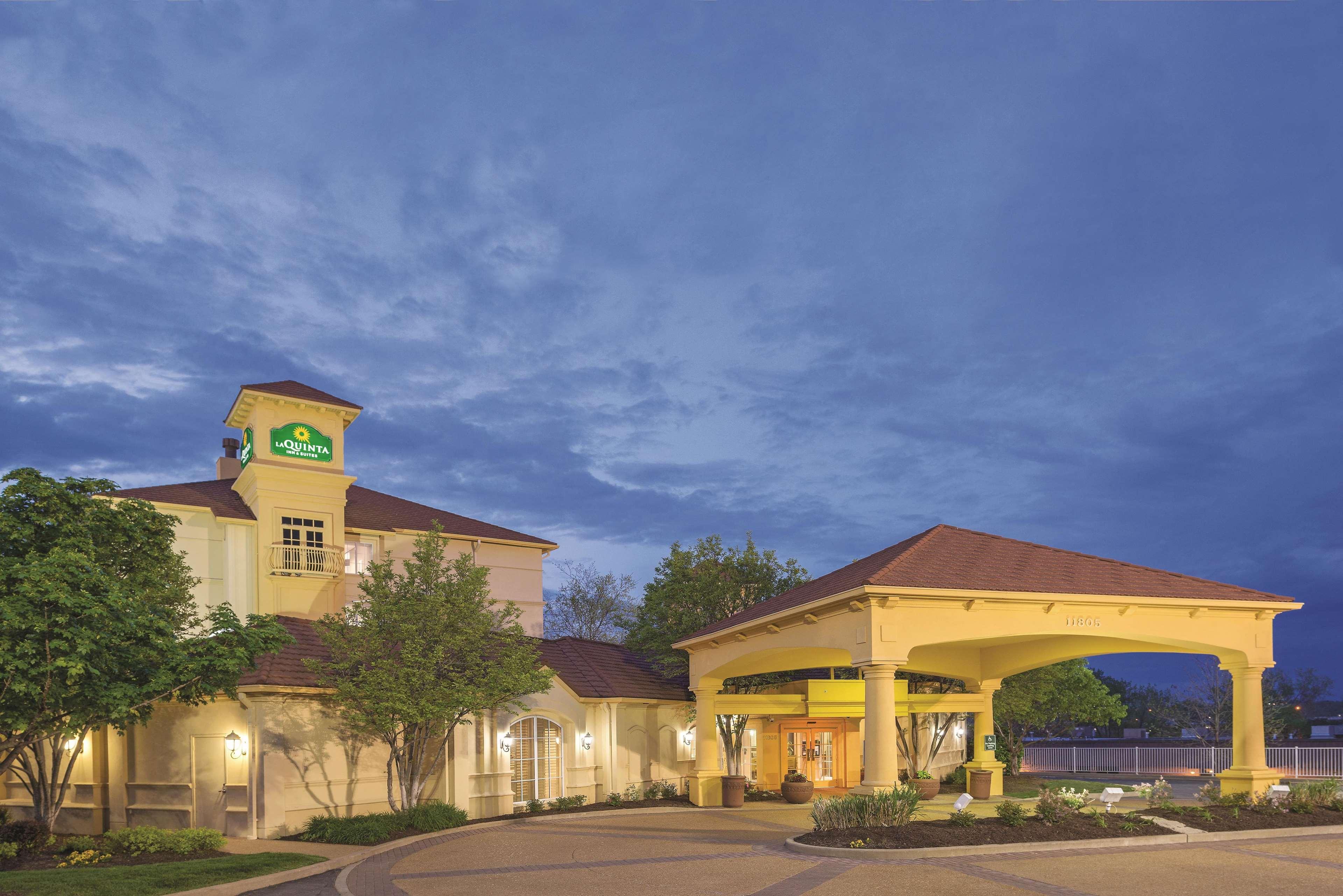La Quinta By Wyndham St. Louis Westport Otel Maryland Heights Dış mekan fotoğraf