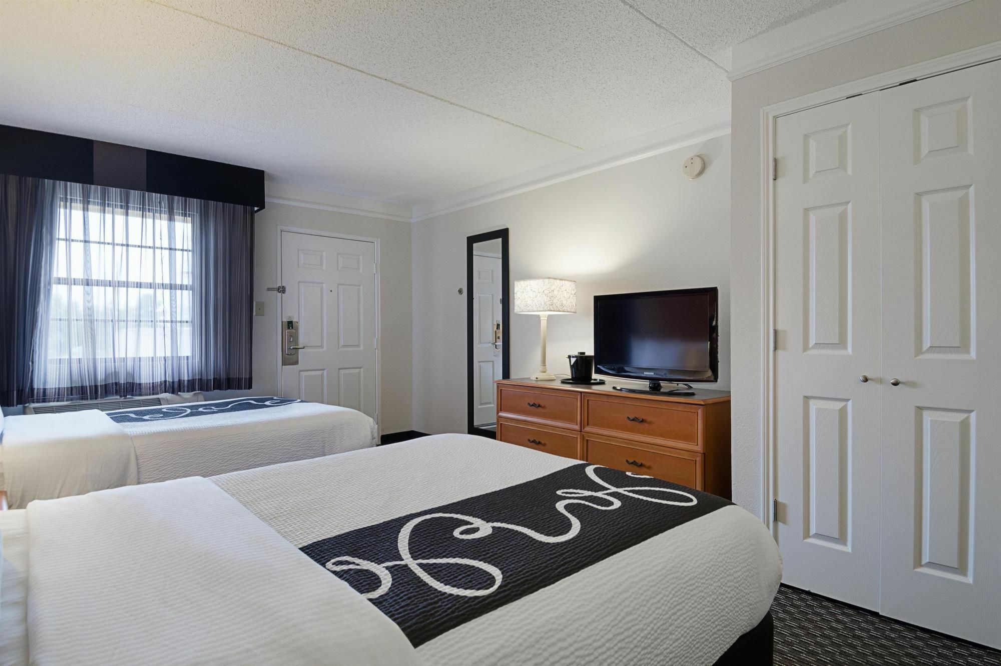 La Quinta By Wyndham St. Louis Westport Otel Maryland Heights Dış mekan fotoğraf